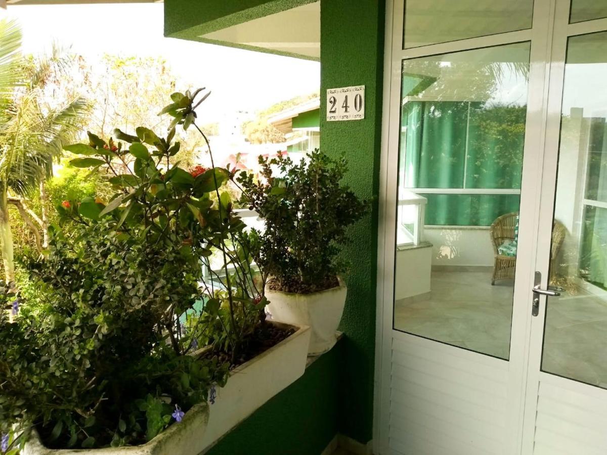 Praia De Bombinhas Res Solar Das Bromelias Екстериор снимка